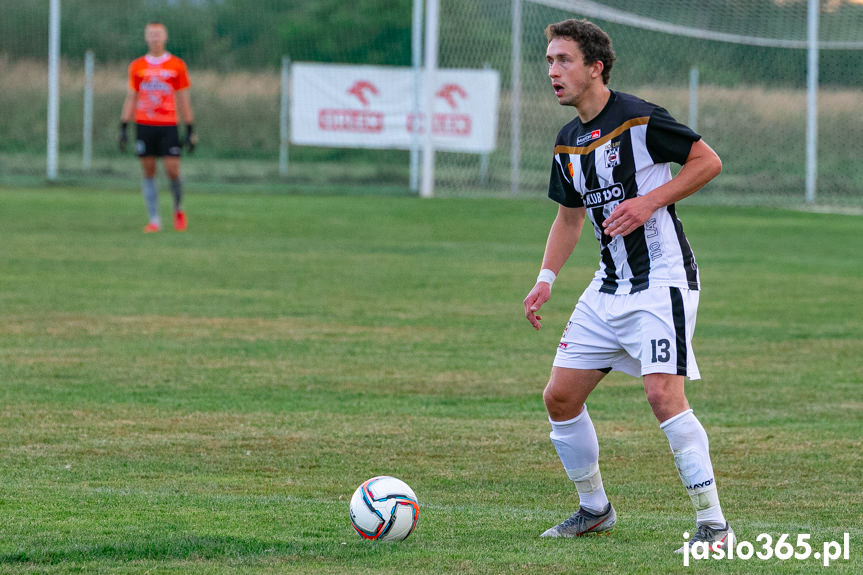 Partyzant Targowiska - Czarni 1910 Jasło 0:1