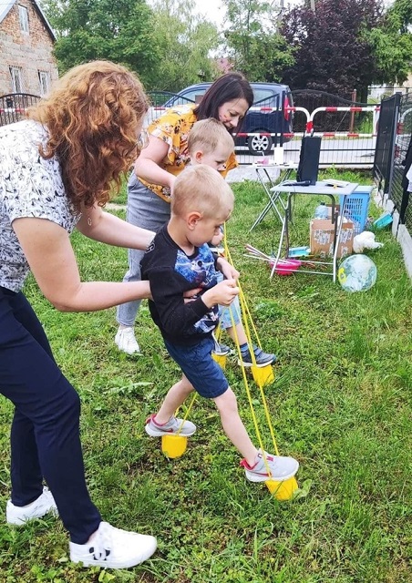 Piknik dla dzieci w bibliotece w Szebniach