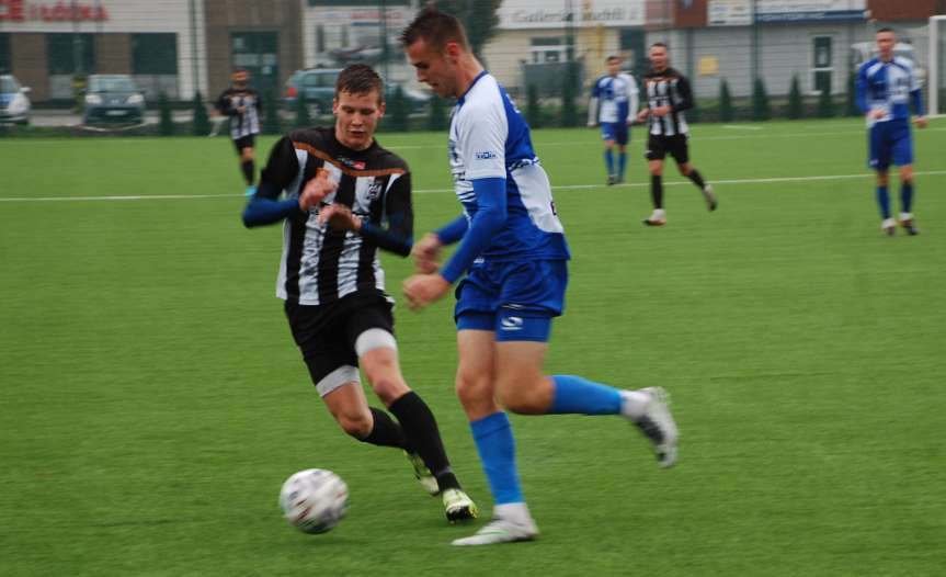 Piłka nożna. IV liga podkarpacka. Mecz Czarni 1910 Jasło - Błękitni Ropczyce 2-0