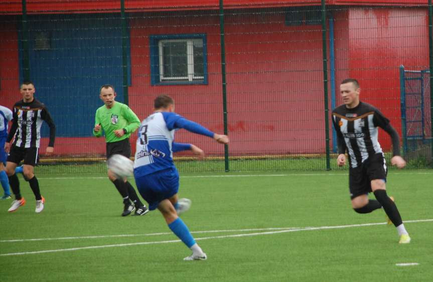 Piłka nożna. IV liga podkarpacka. Mecz Czarni 1910 Jasło - Błękitni Ropczyce 2-0