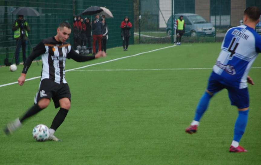 Piłka nożna. IV liga podkarpacka. Mecz Czarni 1910 Jasło - Błękitni Ropczyce 2-0