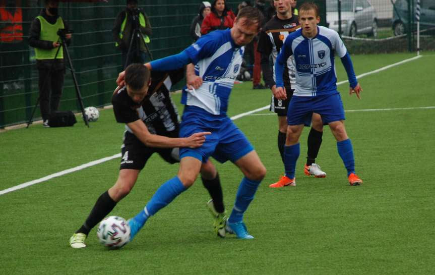 Piłka nożna. IV liga podkarpacka. Mecz Czarni 1910 Jasło - Błękitni Ropczyce 2-0