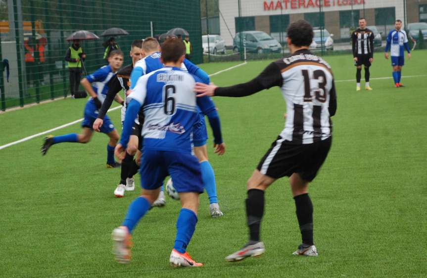 Piłka nożna. IV liga podkarpacka. Mecz Czarni 1910 Jasło - Błękitni Ropczyce 2-0