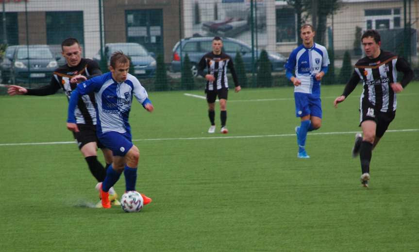 Piłka nożna. IV liga podkarpacka. Mecz Czarni 1910 Jasło - Błękitni Ropczyce 2-0