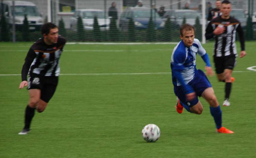 Piłka nożna. IV liga podkarpacka. Mecz Czarni 1910 Jasło - Błękitni Ropczyce 2-0