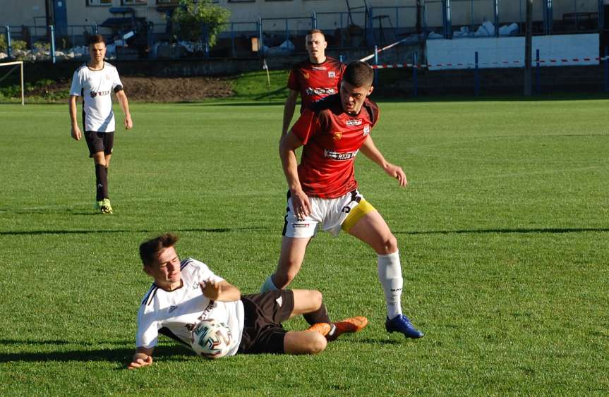 Piłka nożna. IV liga podkarpacka. Mecz Czarni 1910 Jasło - Legion Pilzno 1-1