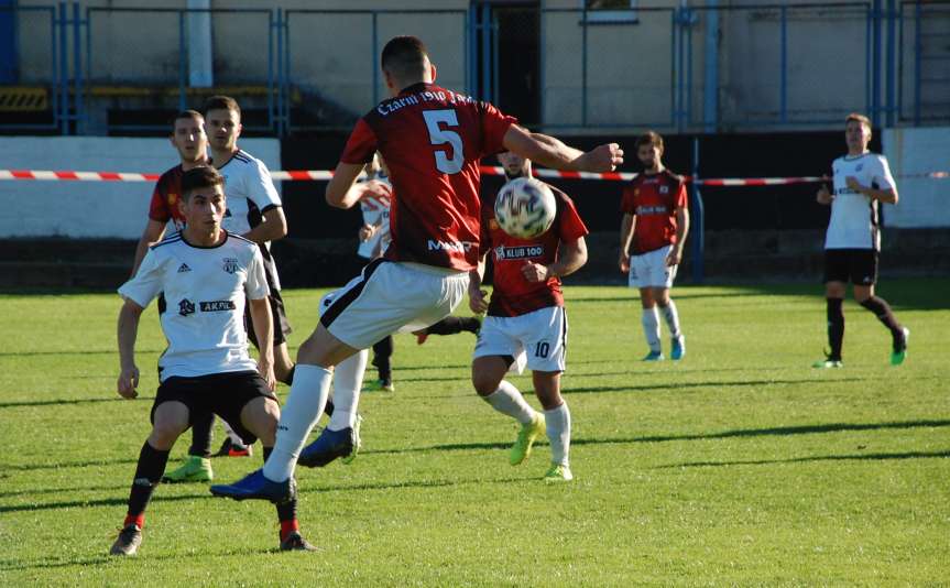 Piłka nożna. IV liga podkarpacka. Mecz Czarni 1910 Jasło - Legion Pilzno 1-1