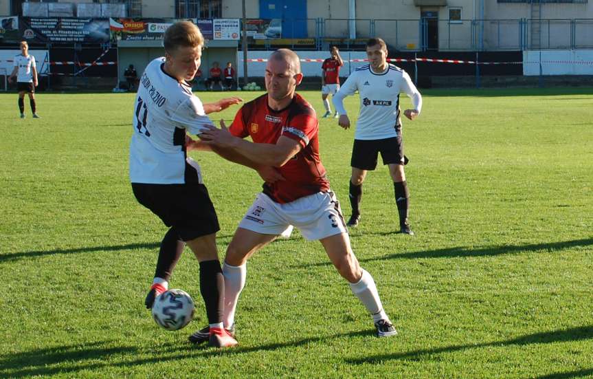 Piłka nożna. IV liga podkarpacka. Mecz Czarni 1910 Jasło - Legion Pilzno 1-1