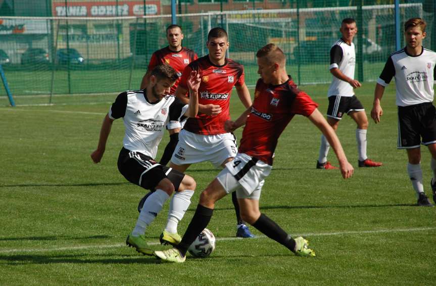 Piłka nożna. IV liga podkarpacka. Mecz Czarni 1910 Jasło - Piast Tuczempy 1-1