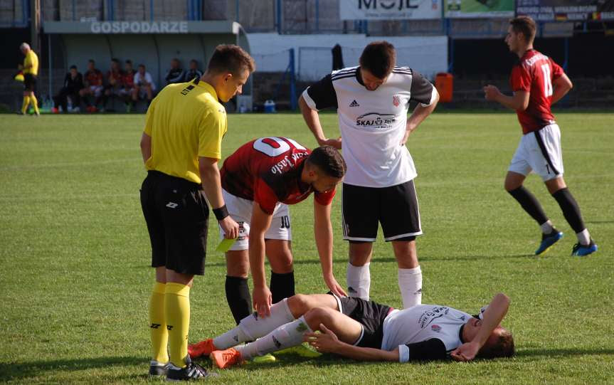 Piłka nożna. IV liga podkarpacka. Mecz Czarni 1910 Jasło - Piast Tuczempy 1-1