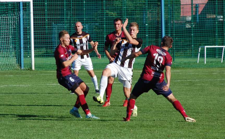 Piłka nożna. IV liga podkarpacka. Mecz Czarni 1910 Jasło - Wisłok Wiśniowa 1-3