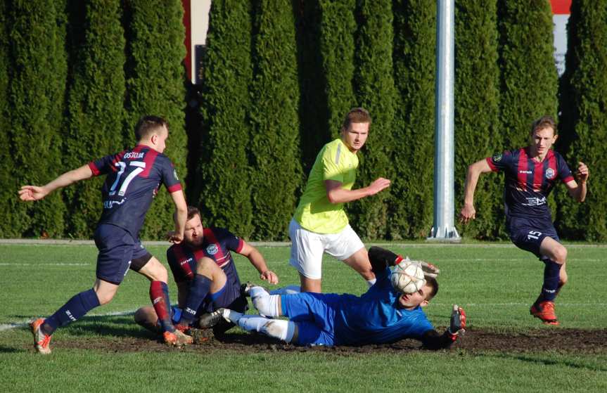 Piłka nożna. V liga krośnieńska. LKS Skołyszyn - Ostoja Kołaczyce 2-2