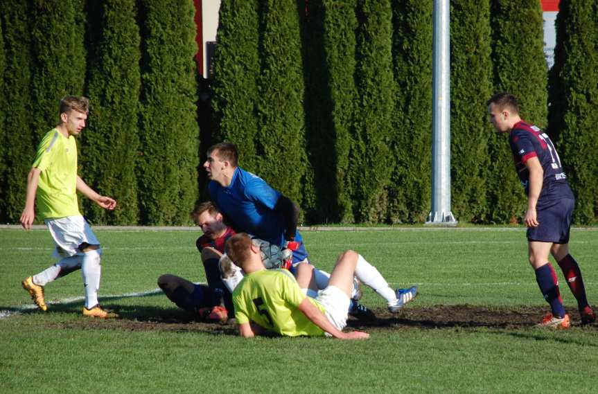 Piłka nożna. V liga krośnieńska. LKS Skołyszyn - Ostoja Kołaczyce 2-2