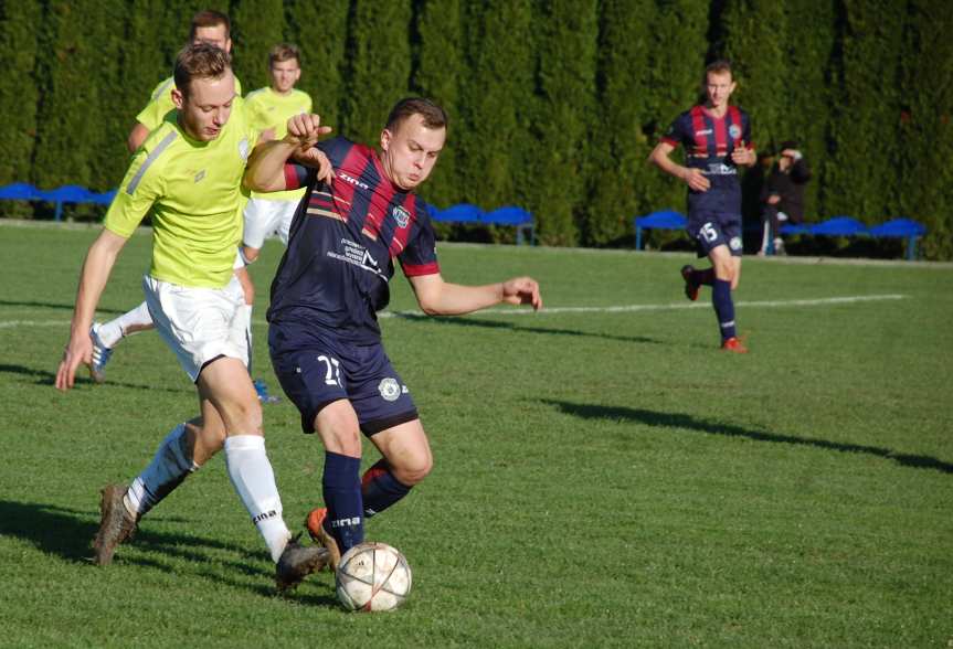 Piłka nożna. V liga krośnieńska. LKS Skołyszyn - Ostoja Kołaczyce 2-2