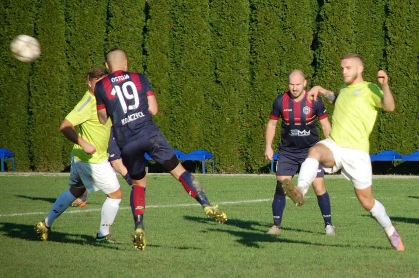 Piłka nożna. V liga krośnieńska. LKS Skołyszyn - Ostoja Kołaczyce 2-2