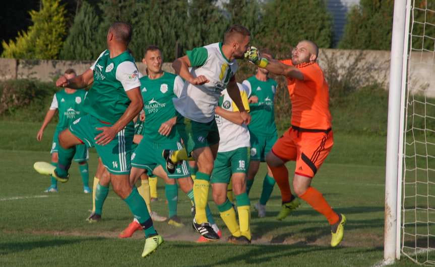 Piłka nożna. V liga krośnieńska. Mecz LKS Czeluśnica - Bieszczady Arłamów Ustrzyki Dolne