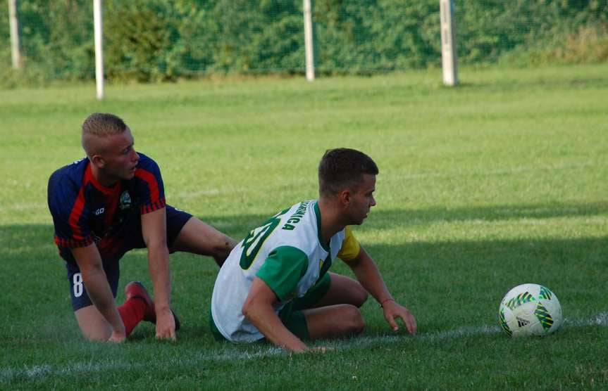 Piłka nożna. V liga krośnieńska. Mecz LKS Czeluśnica - Orzeł Faliszówka 0-0