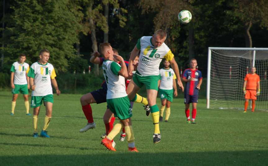 Piłka nożna. V liga krośnieńska. Mecz LKS Czeluśnica - Orzeł Faliszówka 0-0