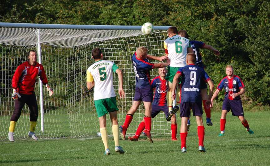 Piłka nożna. V liga krośnieńska. Mecz LKS Czeluśnica - Orzeł Faliszówka 0-0