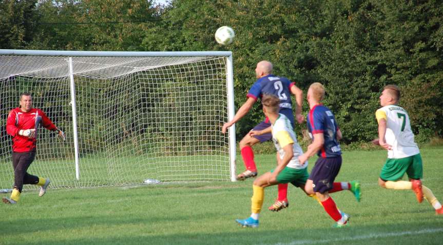 Piłka nożna. V liga krośnieńska. Mecz LKS Czeluśnica - Orzeł Faliszówka 0-0