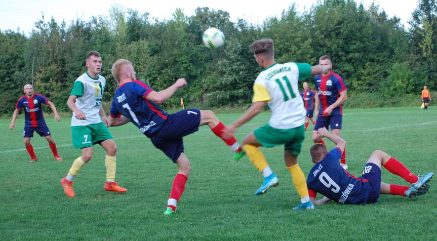 Piłka nożna. V liga krośnieńska. Mecz LKS Czeluśnica - Orzeł Faliszówka 0-0