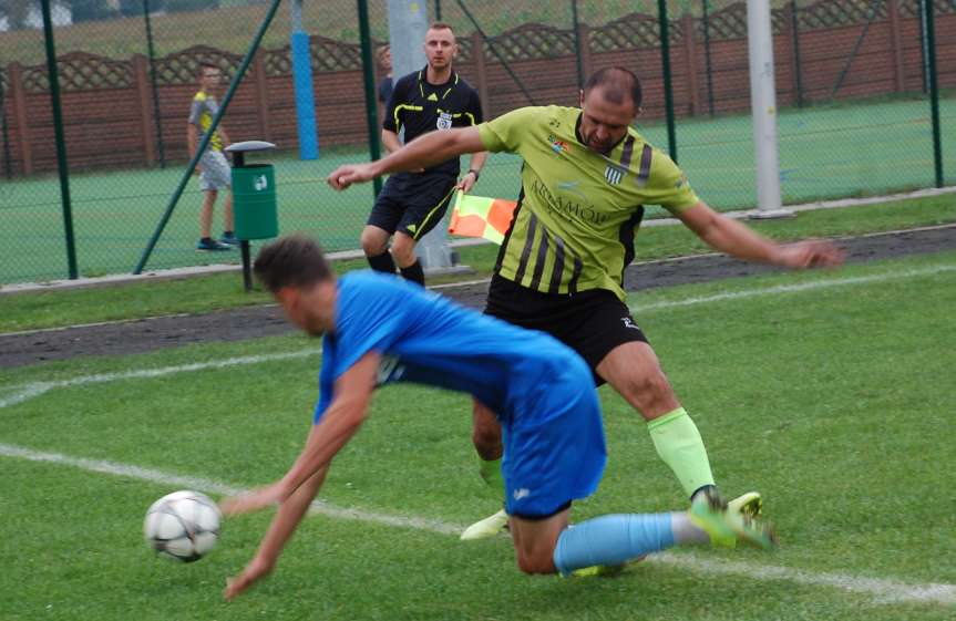 Piłka nożna. V liga krośnieńska. Mecz LKS Skołyszyn - Arłamów Bieszczady Ustrzyki Dolne 2-7