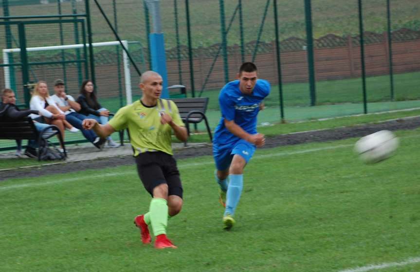 Piłka nożna. V liga krośnieńska. Mecz LKS Skołyszyn - Arłamów Bieszczady Ustrzyki Dolne 2-7