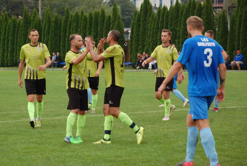 Piłka nożna. V liga krośnieńska. Mecz LKS Skołyszyn - Arłamów Bieszczady Ustrzyki Dolne 2-7