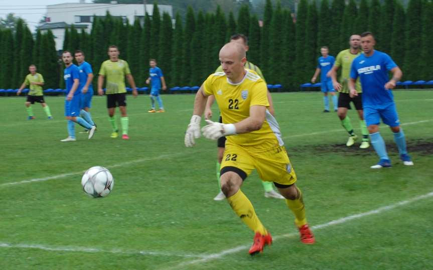 Piłka nożna. V liga krośnieńska. Mecz LKS Skołyszyn - Arłamów Bieszczady Ustrzyki Dolne 2-7