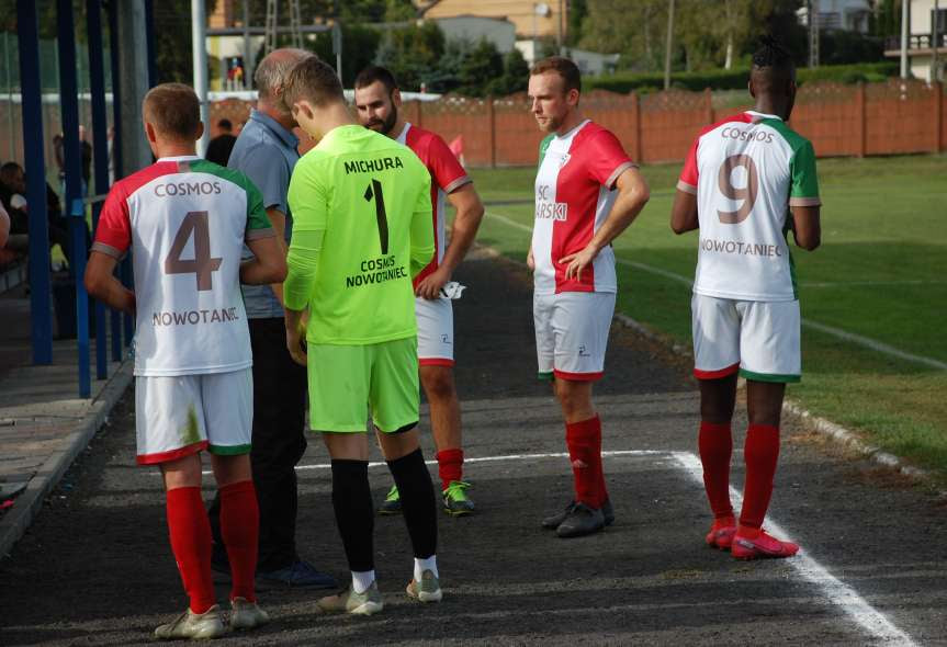 Piłka nożna. V liga krośnieńska. Mecz LKS Skołyszyn - Cosmos Nowotaniec 0-7