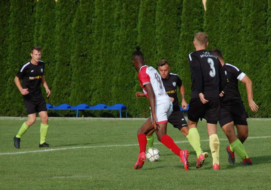 Piłka nożna. V liga krośnieńska. Mecz LKS Skołyszyn - Cosmos Nowotaniec 0-7