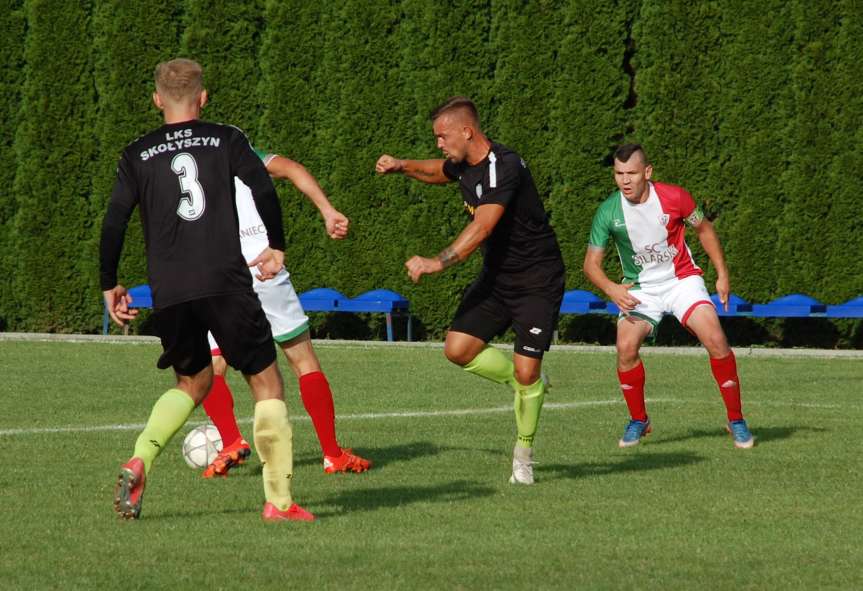 Piłka nożna. V liga krośnieńska. Mecz LKS Skołyszyn - Cosmos Nowotaniec 0-7