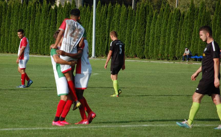 Piłka nożna. V liga krośnieńska. Mecz LKS Skołyszyn - Cosmos Nowotaniec 0-7