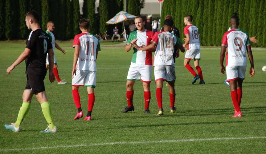 Piłka nożna. V liga krośnieńska. Mecz LKS Skołyszyn - Cosmos Nowotaniec 0-7