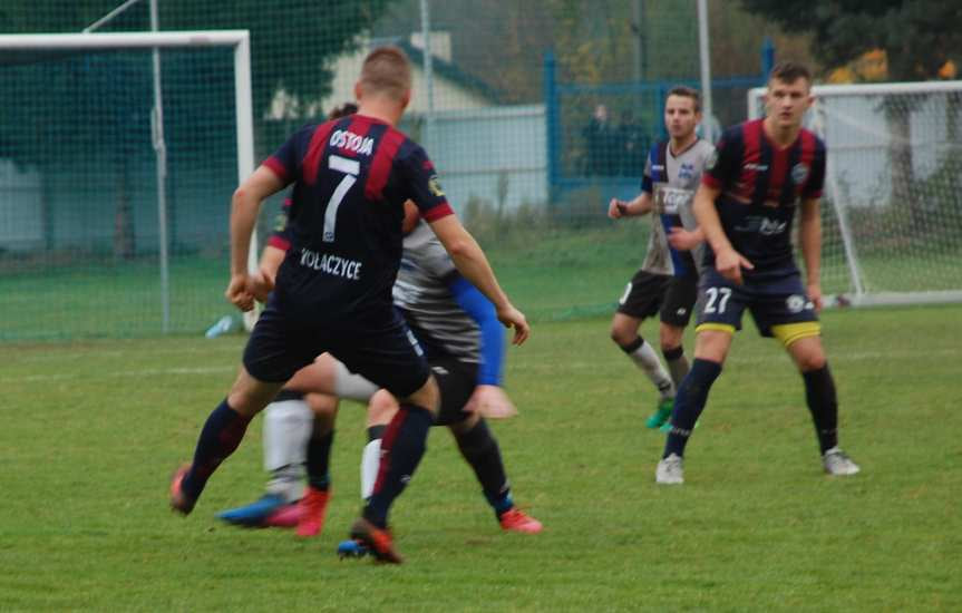 Piłka nożna. V liga krośnieńska. Mecz Nafta Jedlicze - Ostoja Kołaczyce 1-3