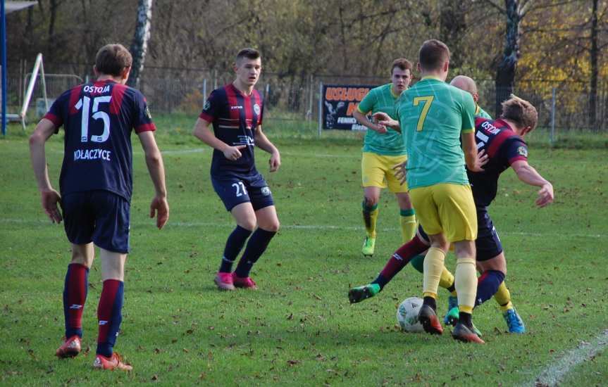 Piłka nożna. V liga krośnieńska. Mecz Ostoja Kołaczyce - LKS Czeluśnica 1-1