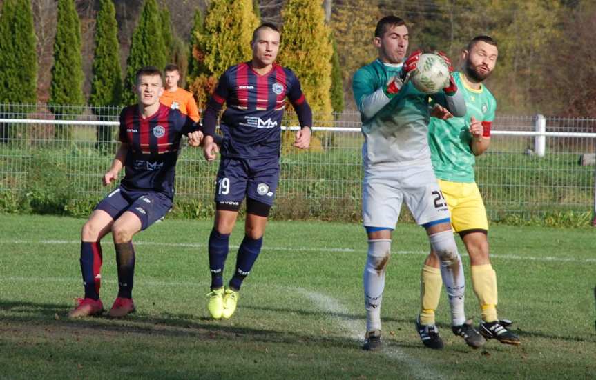 Piłka nożna. V liga krośnieńska. Mecz Ostoja Kołaczyce - LKS Czeluśnica 1-1