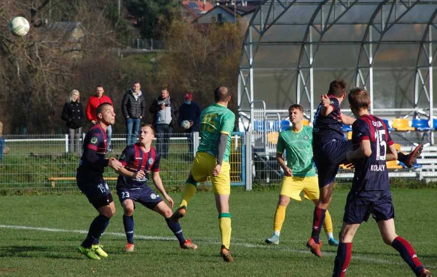 Piłka nożna. V liga krośnieńska. Mecz Ostoja Kołaczyce - LKS Czeluśnica 1-1