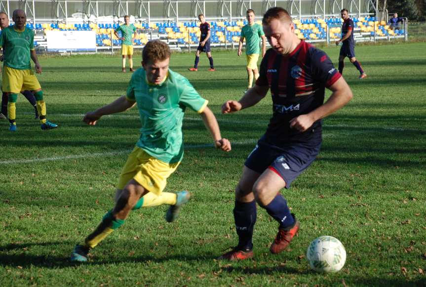 Piłka nożna. V liga krośnieńska. Mecz Ostoja Kołaczyce - LKS Czeluśnica 1-1