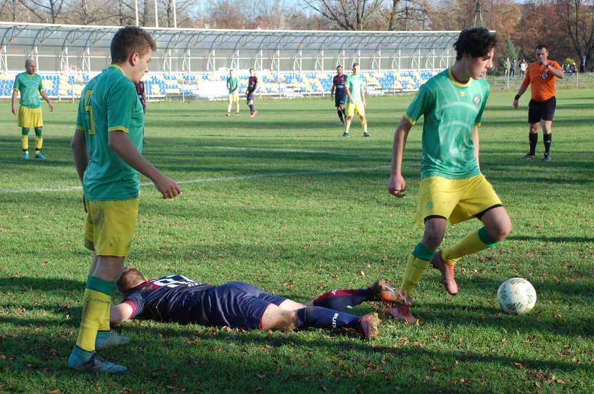 Piłka nożna. V liga krośnieńska. Mecz Ostoja Kołaczyce - LKS Czeluśnica 1-1