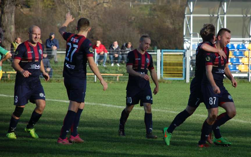 Piłka nożna. V liga krośnieńska. Mecz Ostoja Kołaczyce - LKS Czeluśnica 1-1