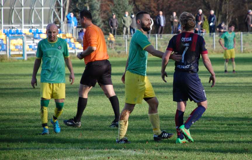 Piłka nożna. V liga krośnieńska. Mecz Ostoja Kołaczyce - LKS Czeluśnica 1-1