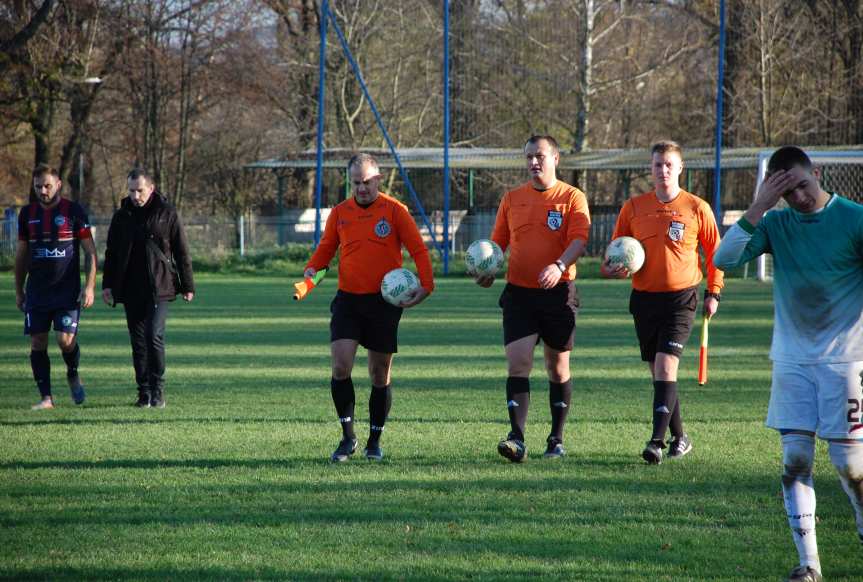 Piłka nożna. V liga krośnieńska. Mecz Ostoja Kołaczyce - LKS Czeluśnica 1-1