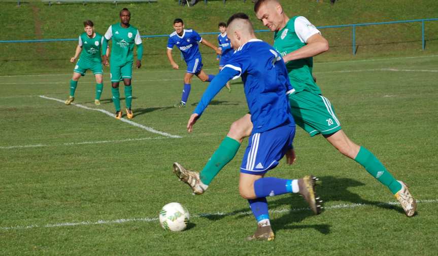 Piłka nożna. V liga krośnieńska. Mecz Tempo Nienaszów - Bieszczady Arłamów Ustrzyki Dolne 1-3