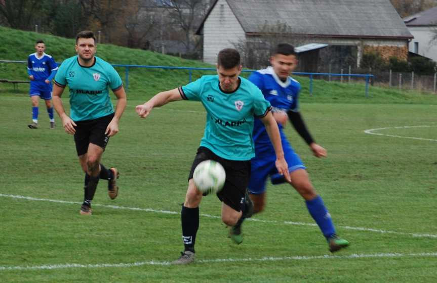 Piłka nożna. V liga krośnieńska. Mecz Tempo Nienaszów - Cosmos Nowotaniec 1-1