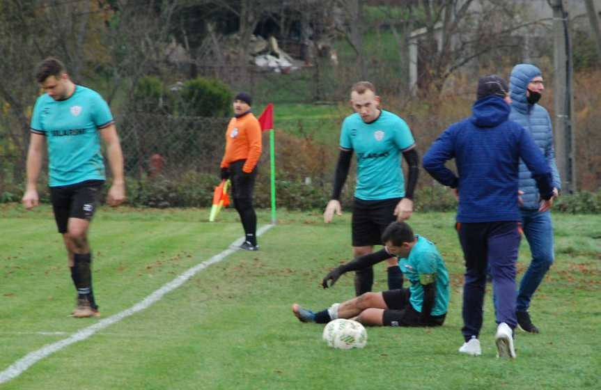 Piłka nożna. V liga krośnieńska. Mecz Tempo Nienaszów - Cosmos Nowotaniec 1-1