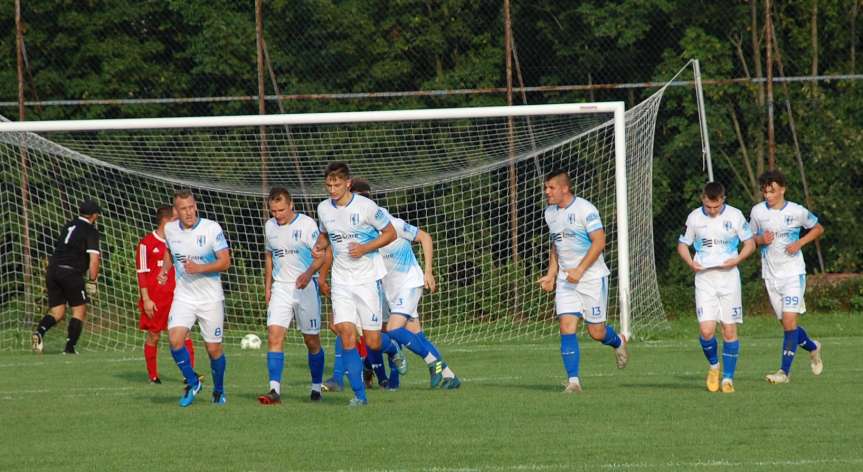 Piłka nożna. V liga krośnieńska. Mecz Tempo Nienaszów - Kotwica Korczyna 4-1