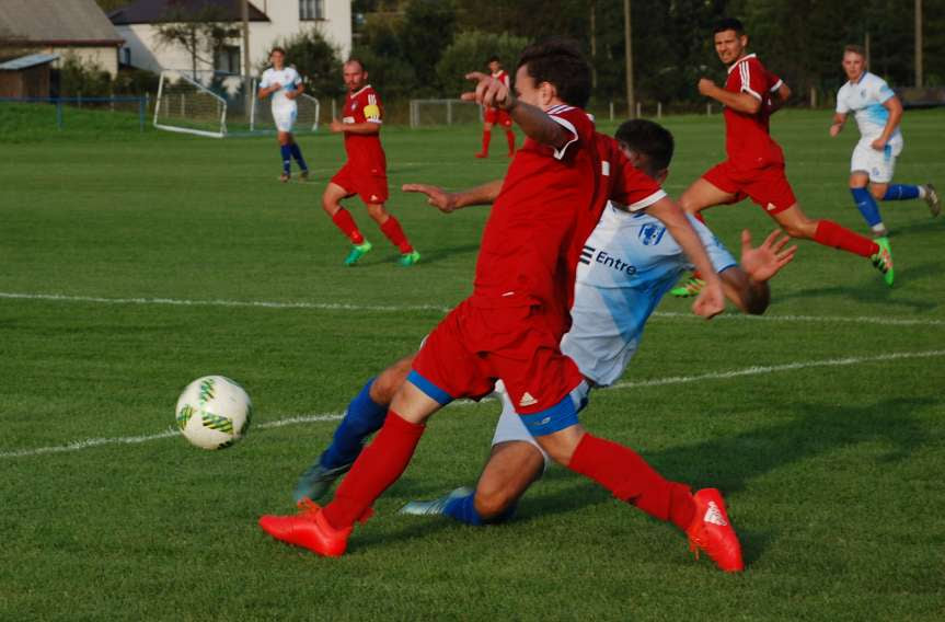 Piłka nożna. V liga krośnieńska. Mecz Tempo Nienaszów - Kotwica Korczyna 4-1