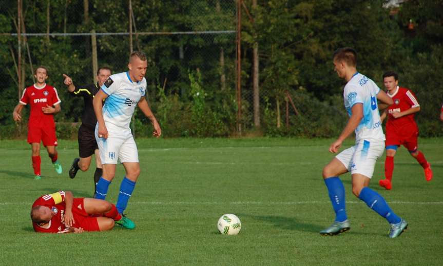 Piłka nożna. V liga krośnieńska. Mecz Tempo Nienaszów - Kotwica Korczyna 4-1