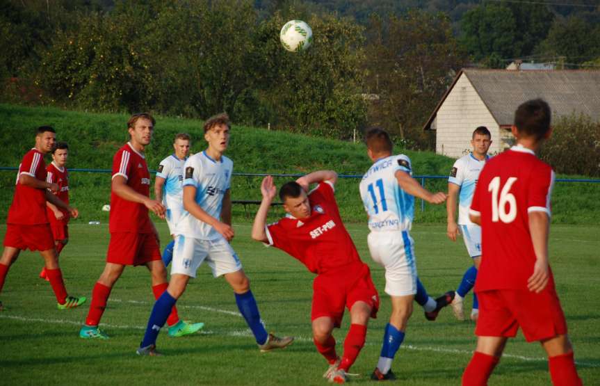 Piłka nożna. V liga krośnieńska. Mecz Tempo Nienaszów - Kotwica Korczyna 4-1